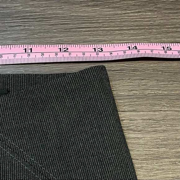 Grey Ruffle Hem Skirt w zipper at the back Bebe 2 - Picture 2 of 5